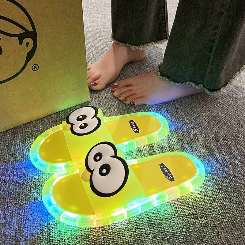 Funny Big Eyes Luminous Slide  - огляд і ціна Home Bath